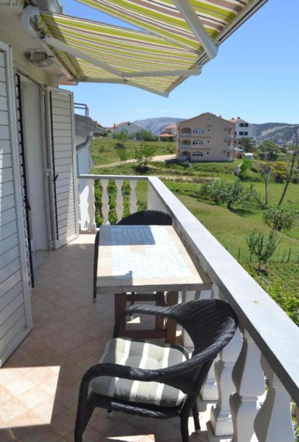 Villa Ester โลปาร์ ภายนอก รูปภาพ