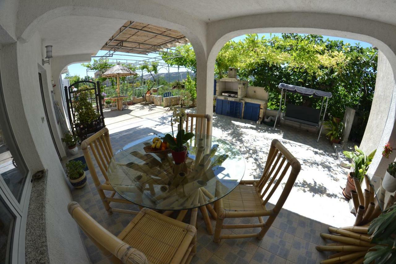 Villa Ester โลปาร์ ภายนอก รูปภาพ