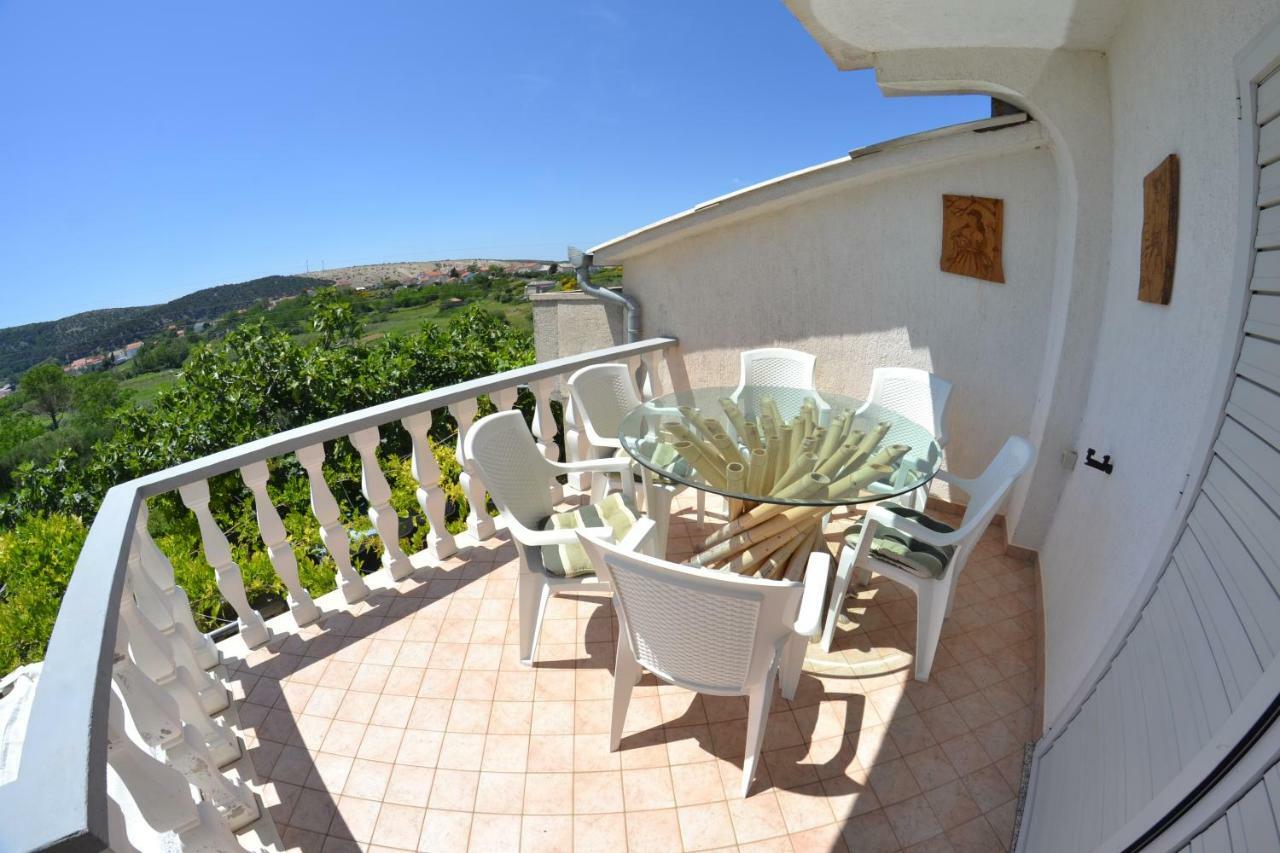 Villa Ester โลปาร์ ภายนอก รูปภาพ