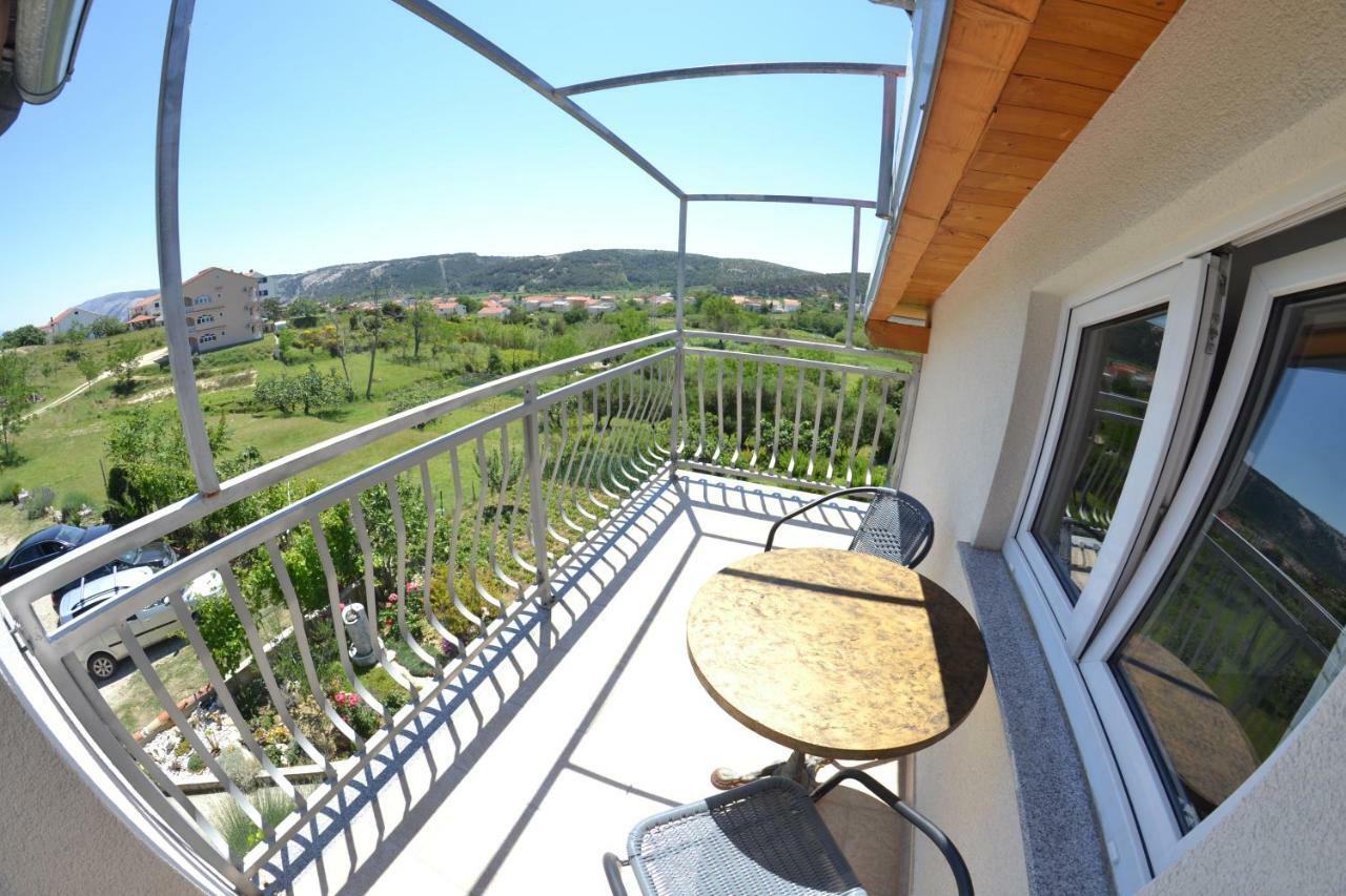 Villa Ester โลปาร์ ภายนอก รูปภาพ